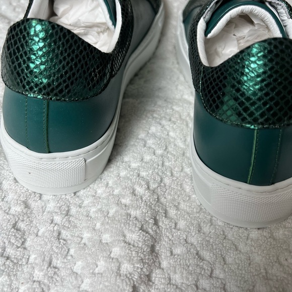 NIB. Tiannia Barnes MEN'S BILLY LEATHER LOW-TOP
SNEAKER IN EBONY OLIVE - Picture 11 of 15